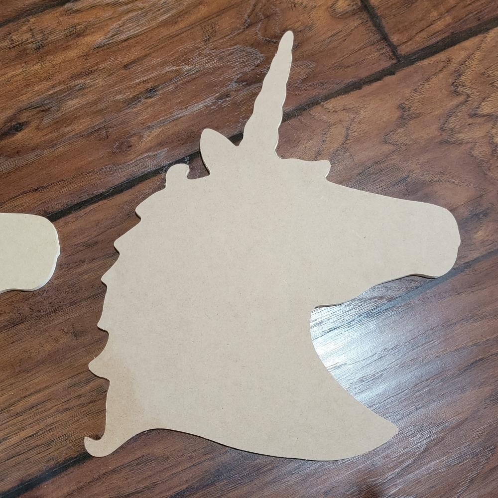Wooden unicorn heads - Picture 3 of 6
